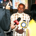 Knstler E. Ramamoorthy beim Interview