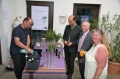 Bmg. Dipl. Ing. Johannes Pressl and NRAbg. Günther Kössl getting a drink