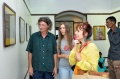 Glenys Mitchell,  Werner & Dagmar watsching a painting