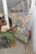 Sundari works on a bigger format